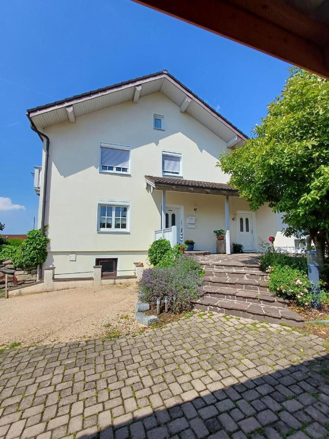 Schnaitsee Ferienwohnung Wenzl מראה חיצוני תמונה