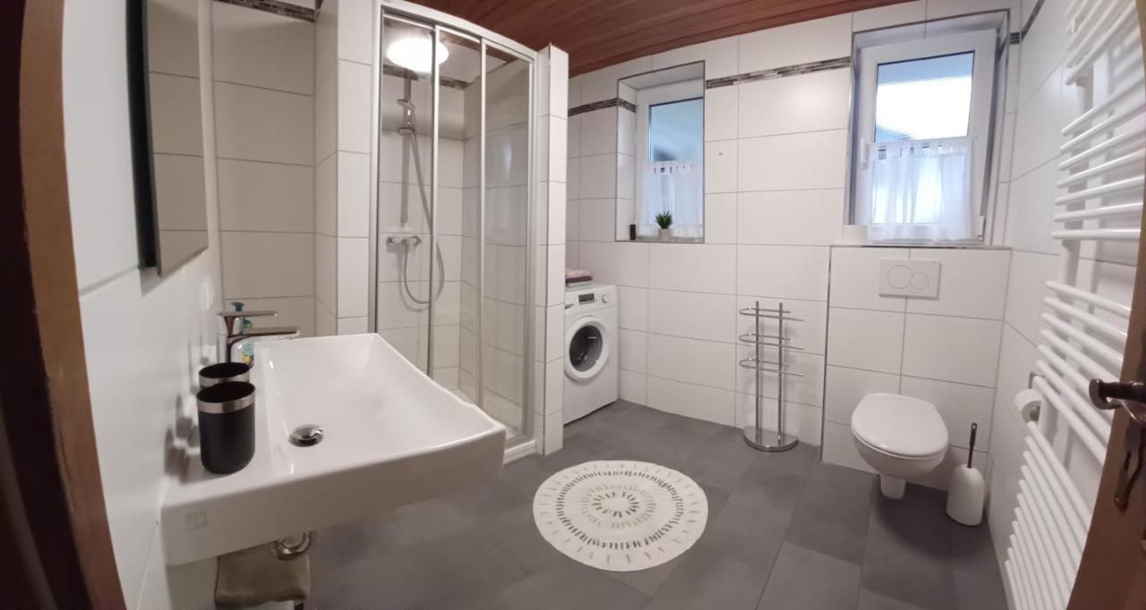 Schnaitsee Ferienwohnung Wenzl מראה חיצוני תמונה